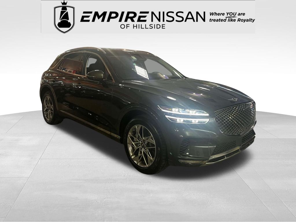 2025 Genesis GV70 2.5T Standard AWD