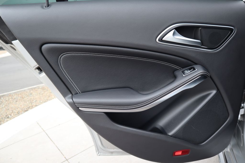 Thumbnail: 2017 Mercedes-Benz CLA - 25