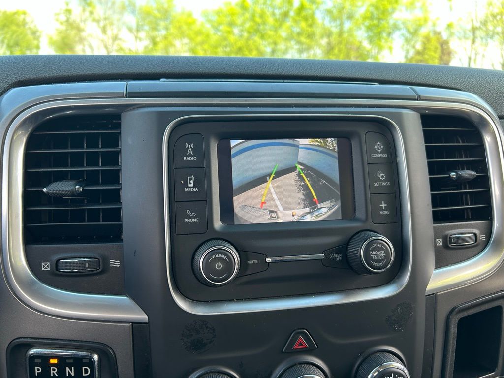 2021 RAM 1500 Classic SLT 28