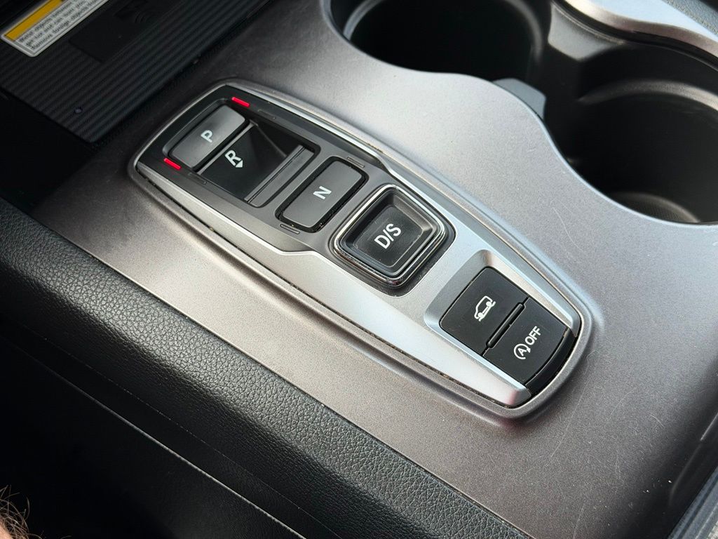 Used 2023 Black Honda EX-L image 19