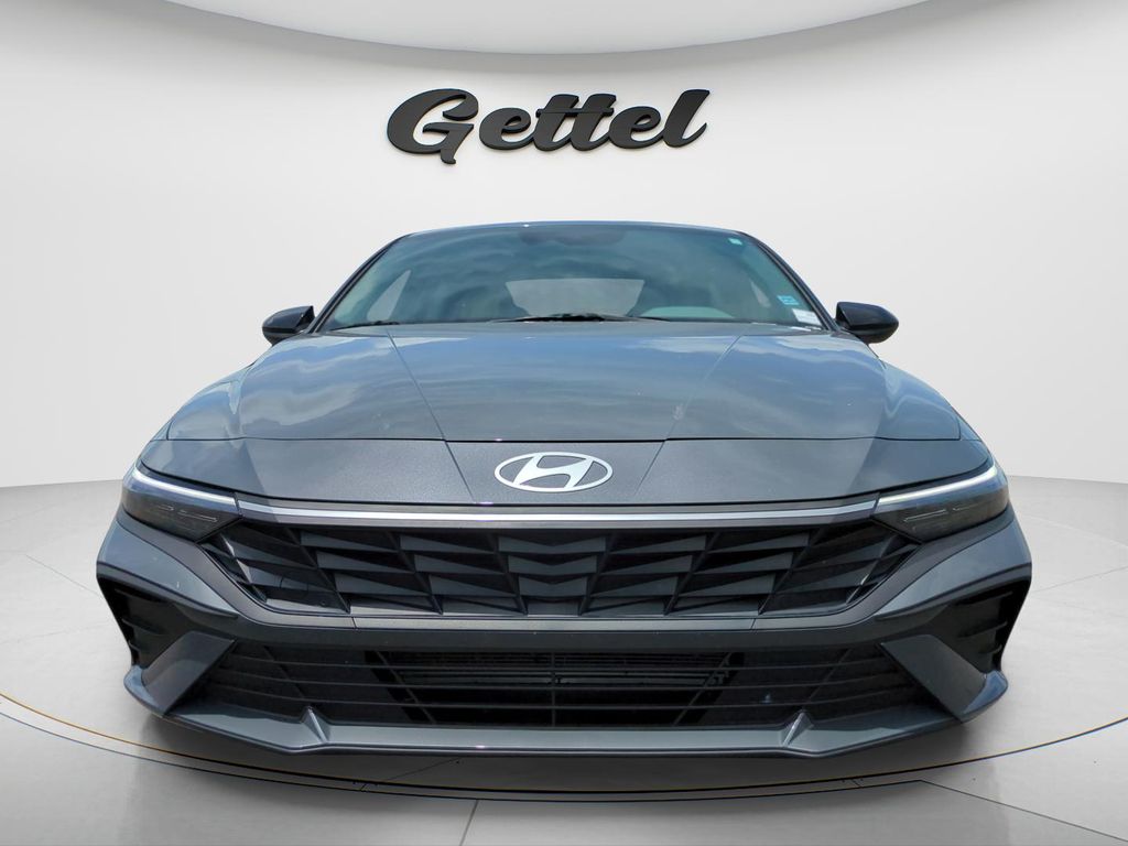 Used 2026 Gray Hyundai SEL Sport image 2