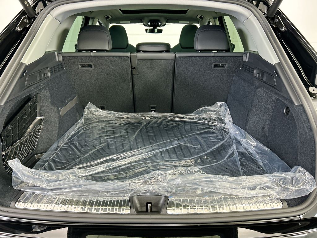 Thumbnail: 2025 Audi Q5 - 27