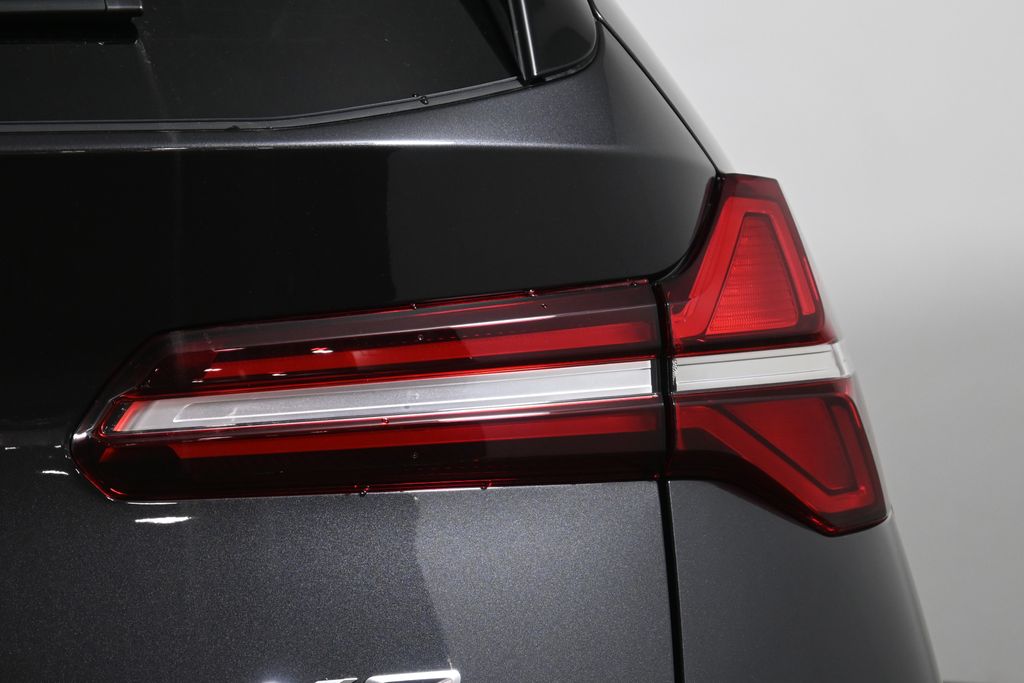 Thumbnail: 2026 BMW X3 - 13