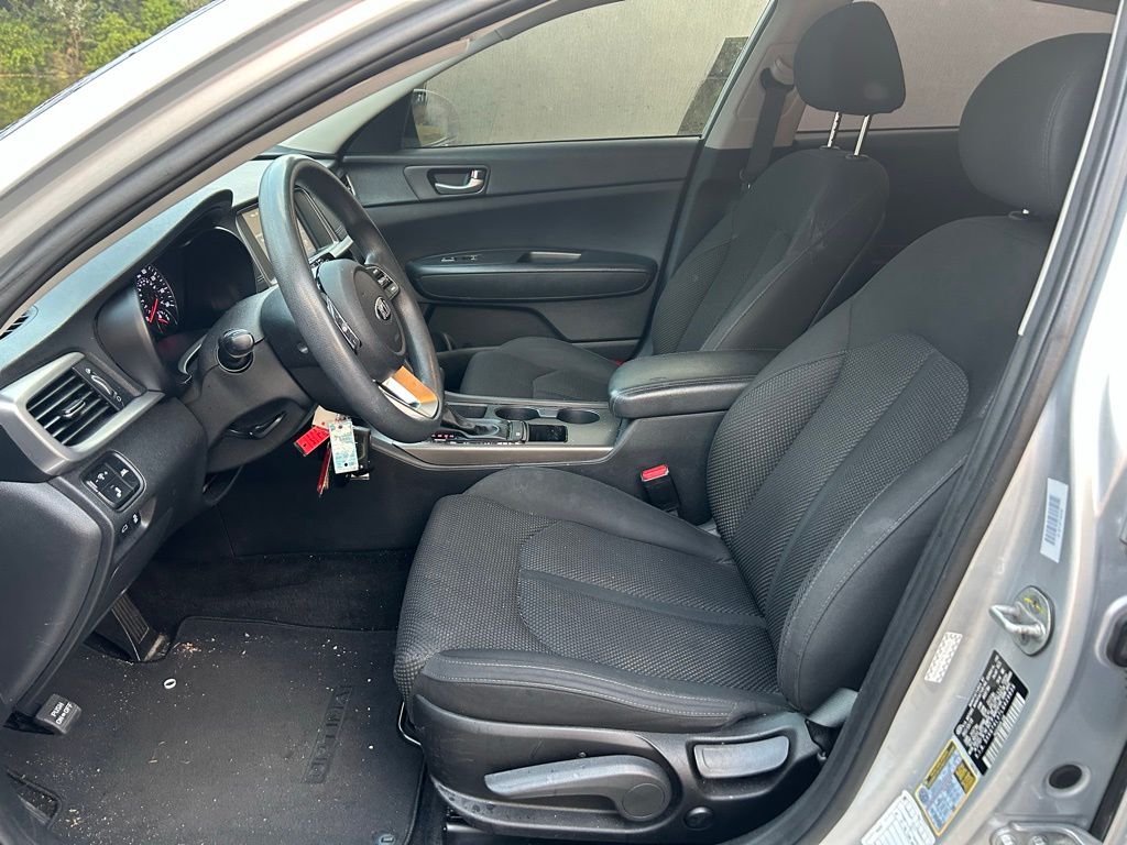 Thumbnail: 2020 Kia Optima - 14