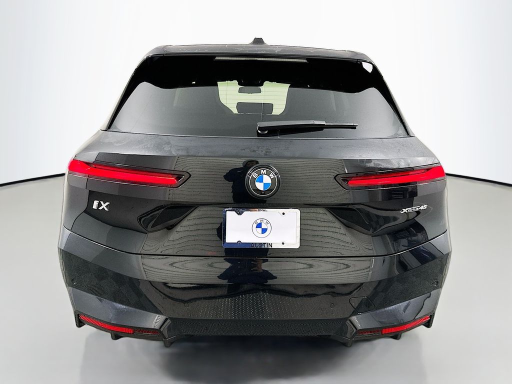 Thumbnail: 2026 BMW iX - 6