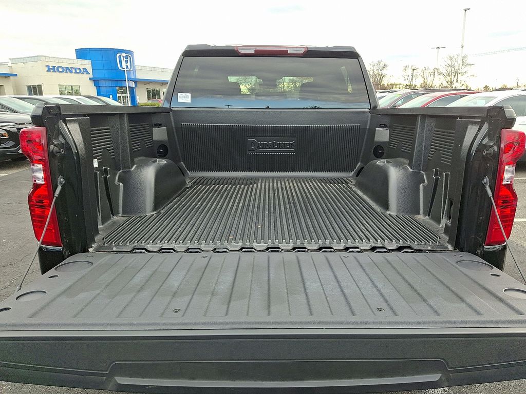 Thumbnail: 2025 Chevrolet Silverado 1500 - 29