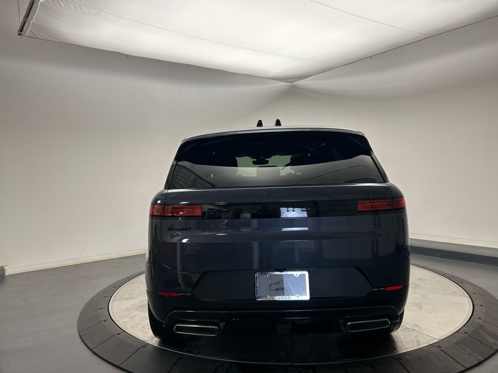 Thumbnail: 2026 Land Rover Range Rover Sport - 4