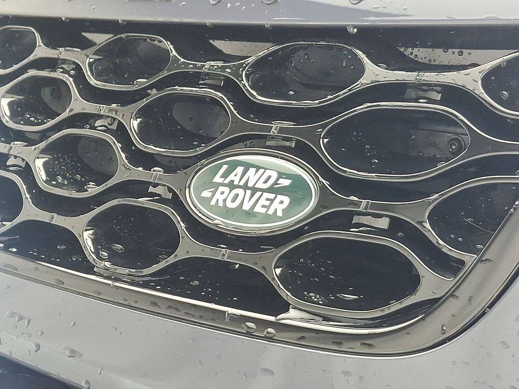 Thumbnail: 2025 Land Rover Discovery Sport - 31