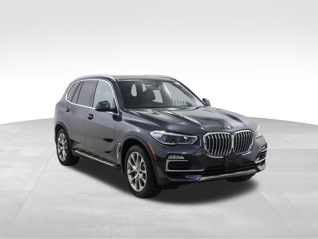 Thumbnail: 2021 BMW X5 - 7