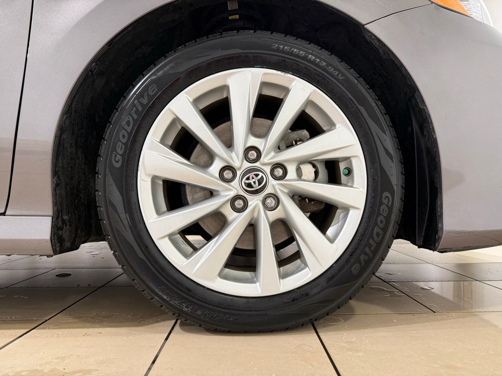 Thumbnail: 2024 Toyota Camry - 9