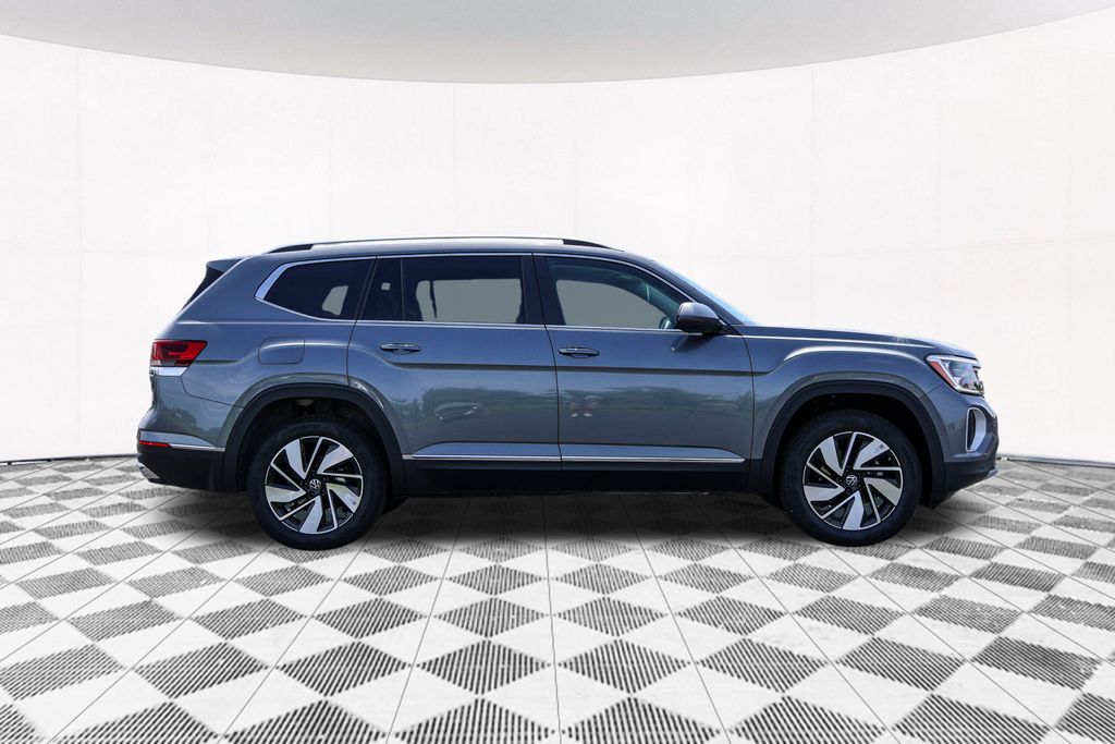 2024 Volkswagen Atlas 2.0T SEL 8