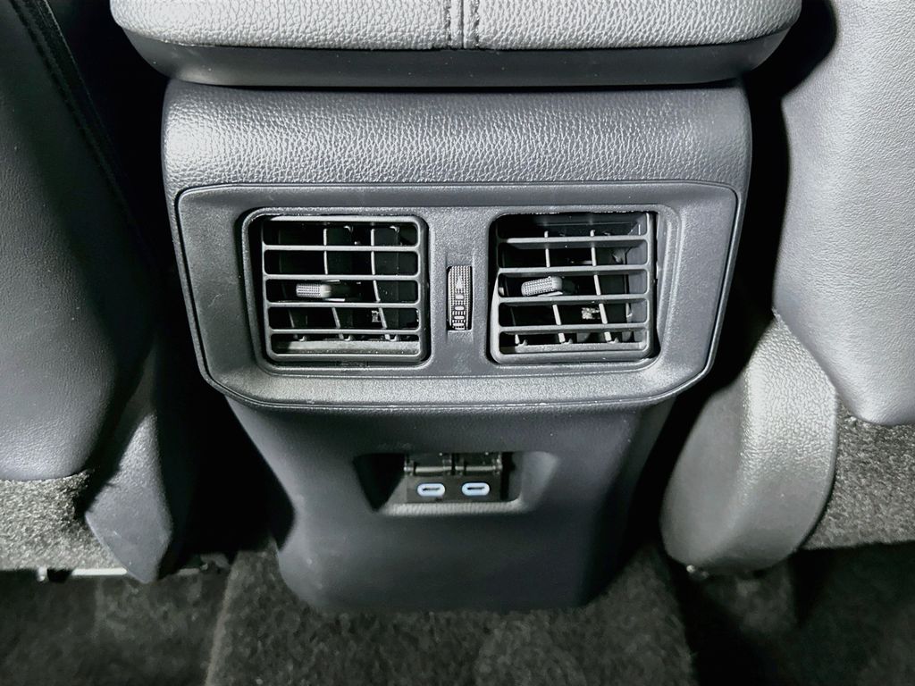 Thumbnail: 2024 Toyota RAV4 - 25