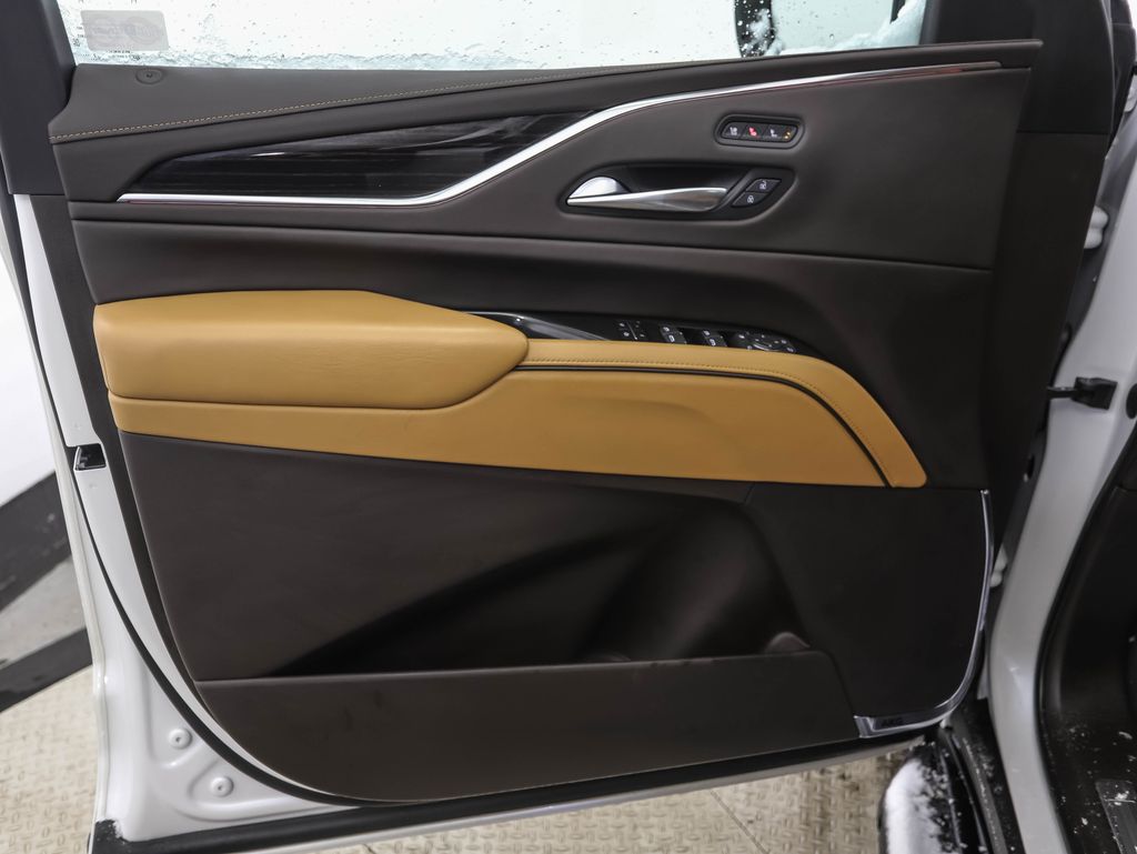 Thumbnail: 2023 Cadillac Escalade - 8