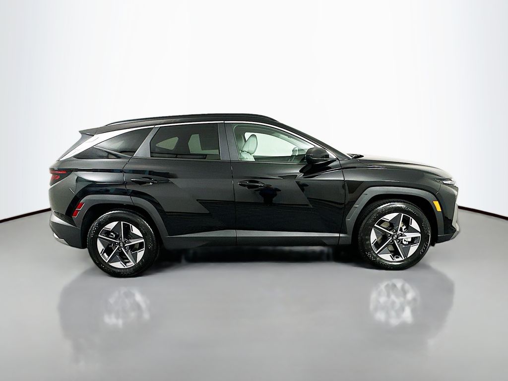 Thumbnail: 2026 Hyundai Tucson - 4