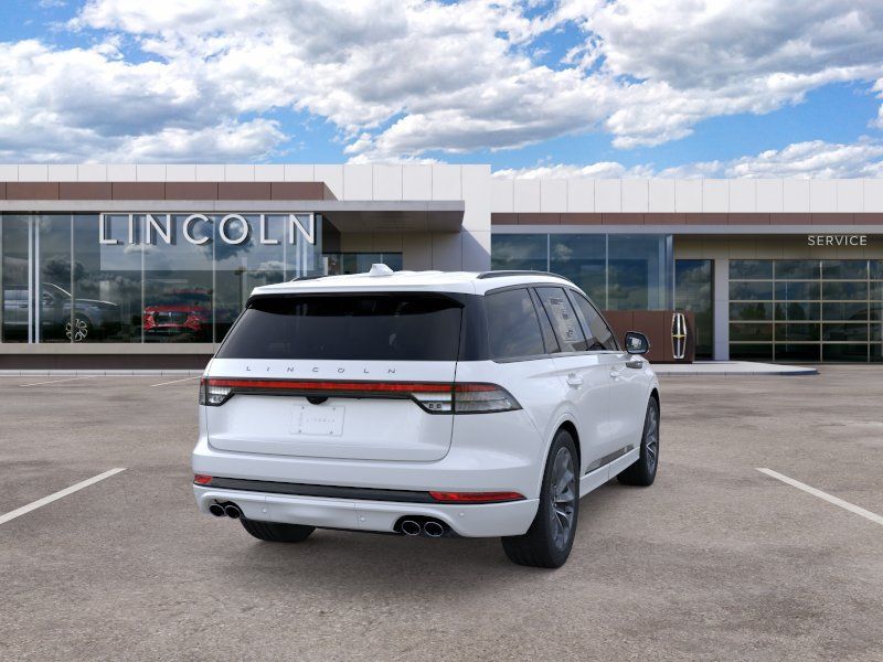 Thumbnail: 2026 Lincoln Aviator - 8