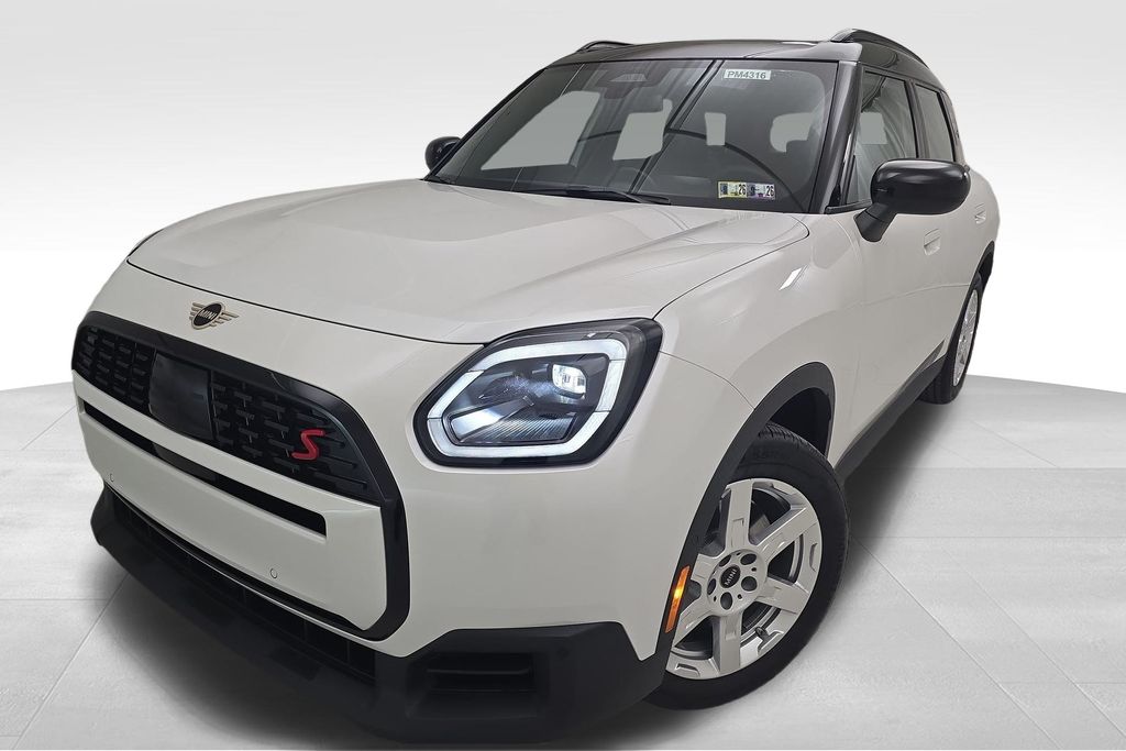 2026 MINI Countryman S's photo