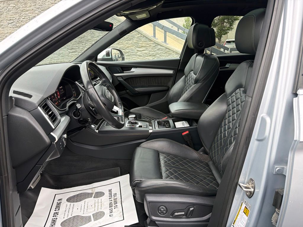 Used 2018 Silver Audi 3.0T Prestige image 9
