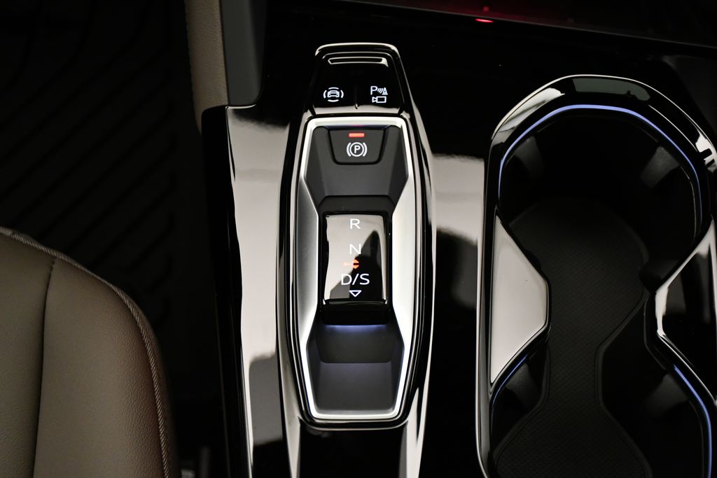Thumbnail: 2025 Audi Q5 - 30