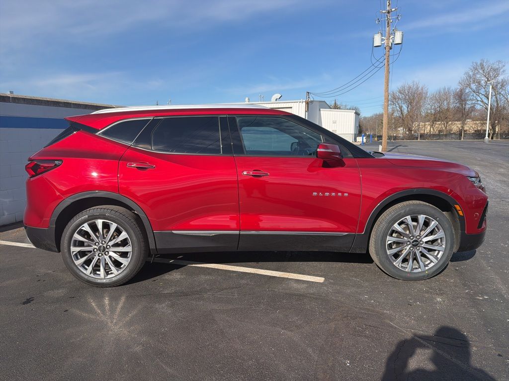 Thumbnail: 2022 Chevrolet Blazer - 6