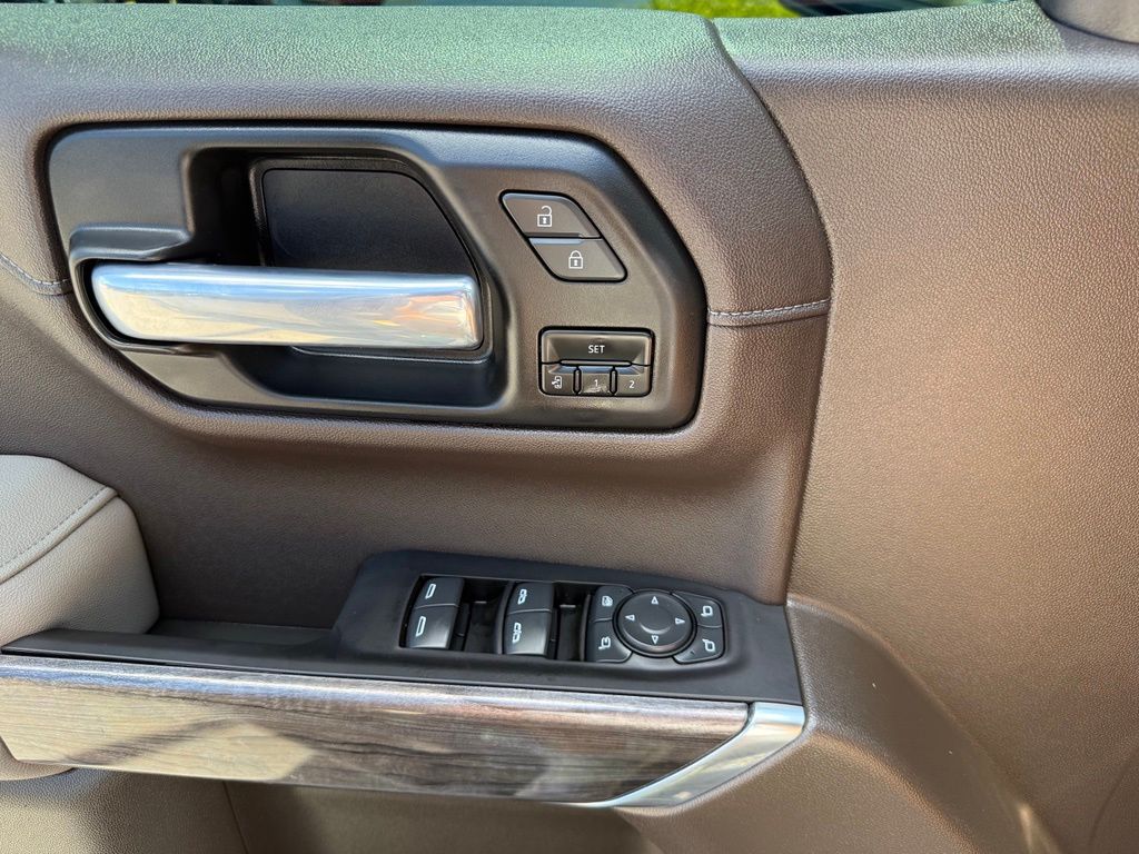 Thumbnail: 2021 Chevrolet Silverado 1500 - 27