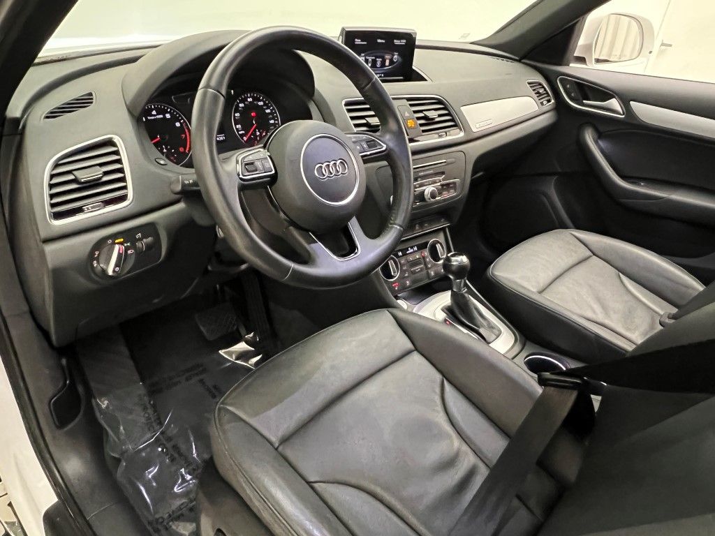 Thumbnail: 2017 Audi Q3 - 27