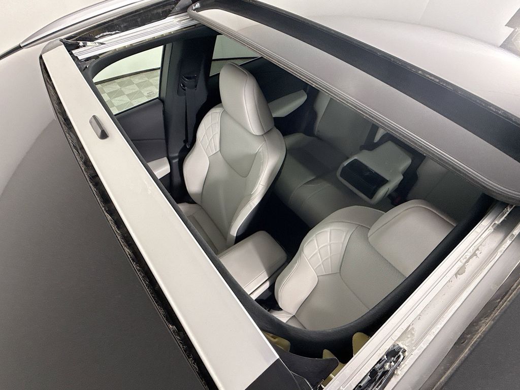 Thumbnail: 2025 Lexus RX - 22