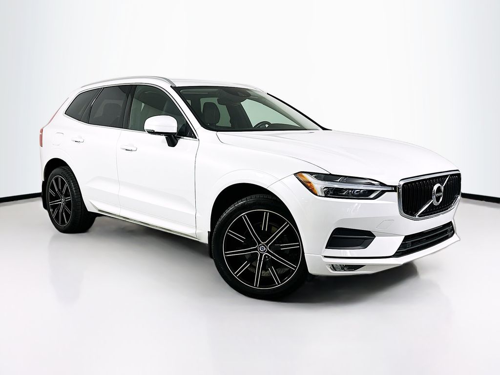 2021 Volvo XC60 T5 Momentum