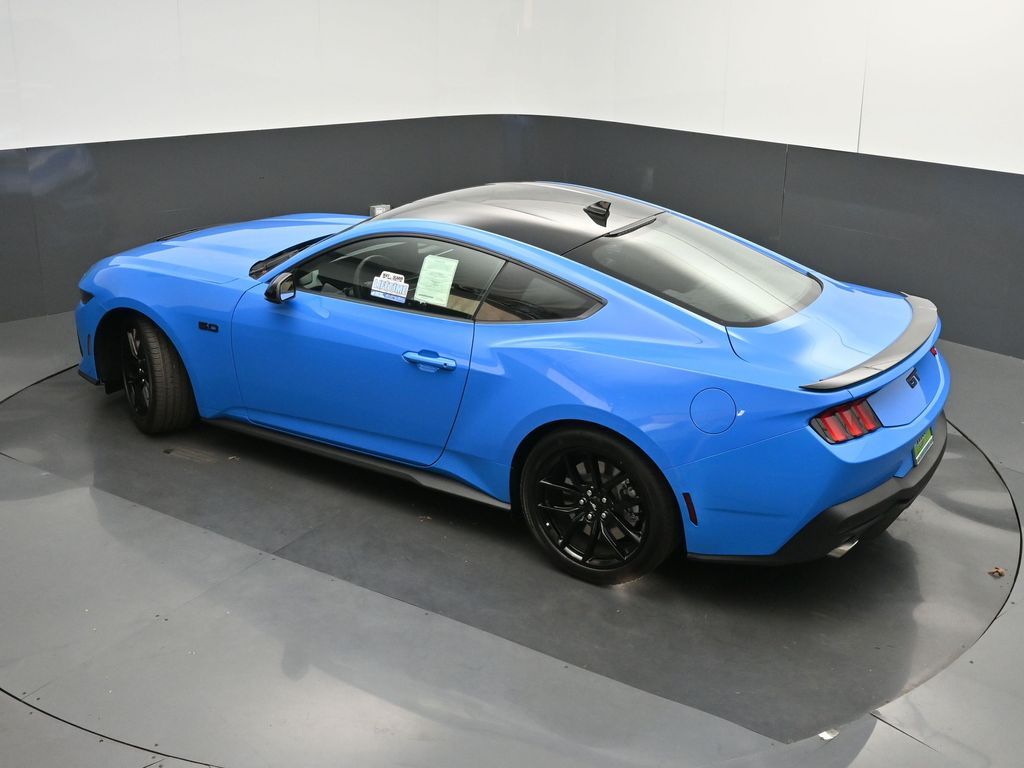 2025 Ford Mustang GT Premium Fastback