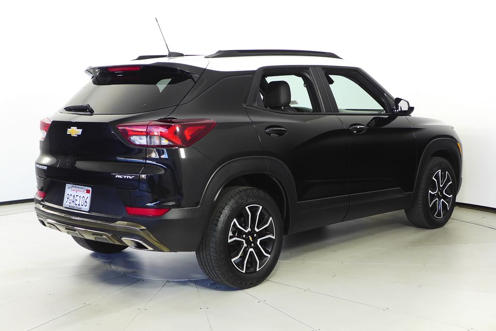 Thumbnail: 2023 Chevrolet TrailBlazer - 7