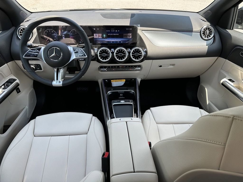 2025 Mercedes-Benz GLA GLA 250 24