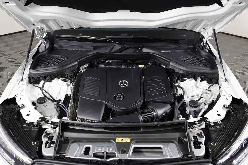 Thumbnail: 2026 Mercedes-Benz GLC - 9