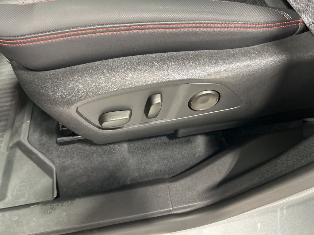 used 2024 Chevrolet Traverse car, priced at $44,242