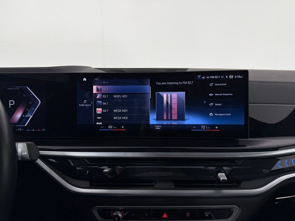 Thumbnail: 2023 BMW X7 - 17