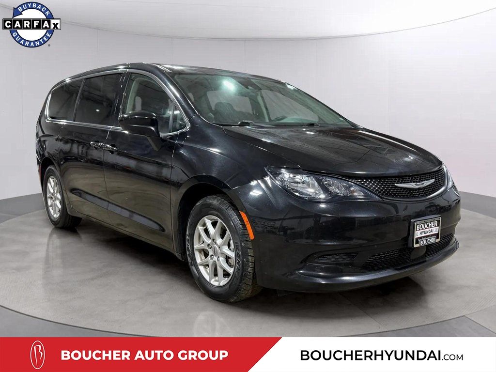 2023 Chrysler Voyager