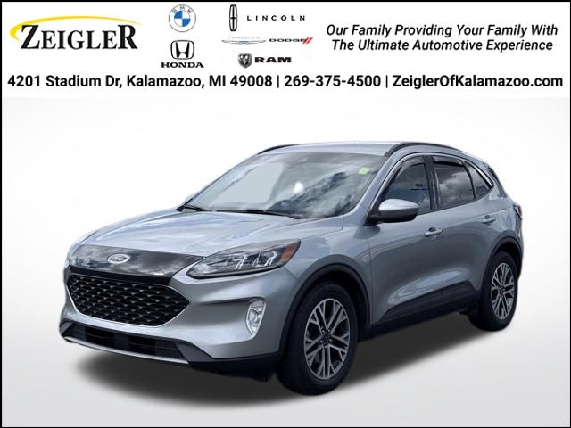 Silver Metallic 2022 Ford Escape SUV / Crossover Front-Wheel Drive 8-Speed Automatic