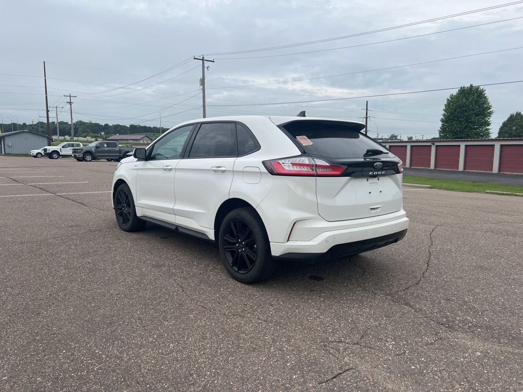 2022 Ford Edge