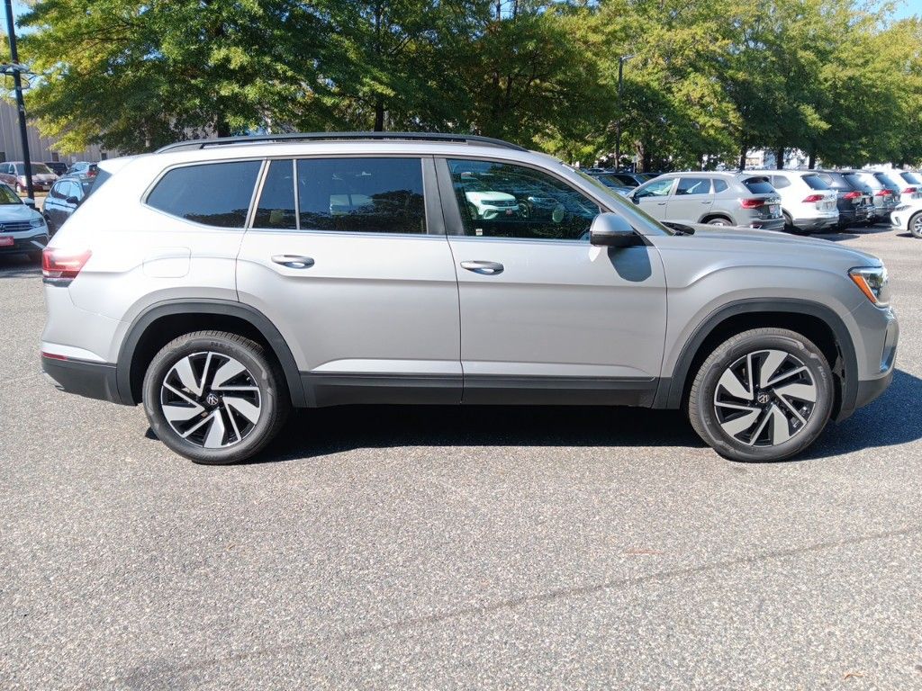 2024 Volkswagen Atlas 2.0T SE w/Technology 6