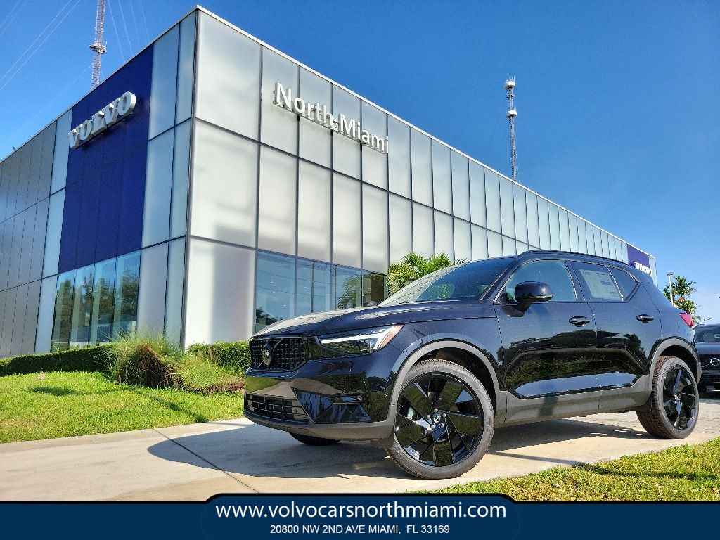2026 Volvo XC40 Ultra Black Edition