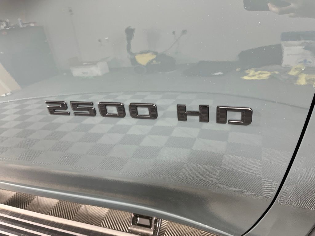 Thumbnail: 2026 Chevrolet Silverado 2500 - 8