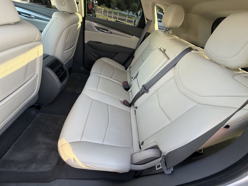 used 2020 Cadillac XT5 car, priced at $22,694