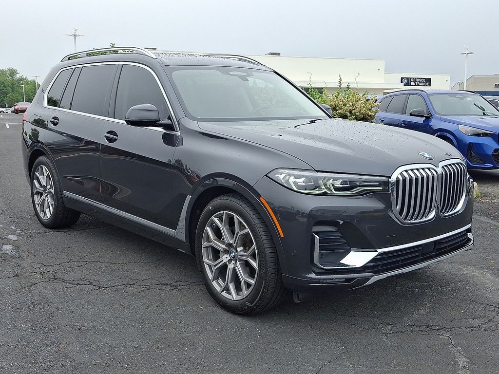 2022 BMW X7 xDrive40i 3