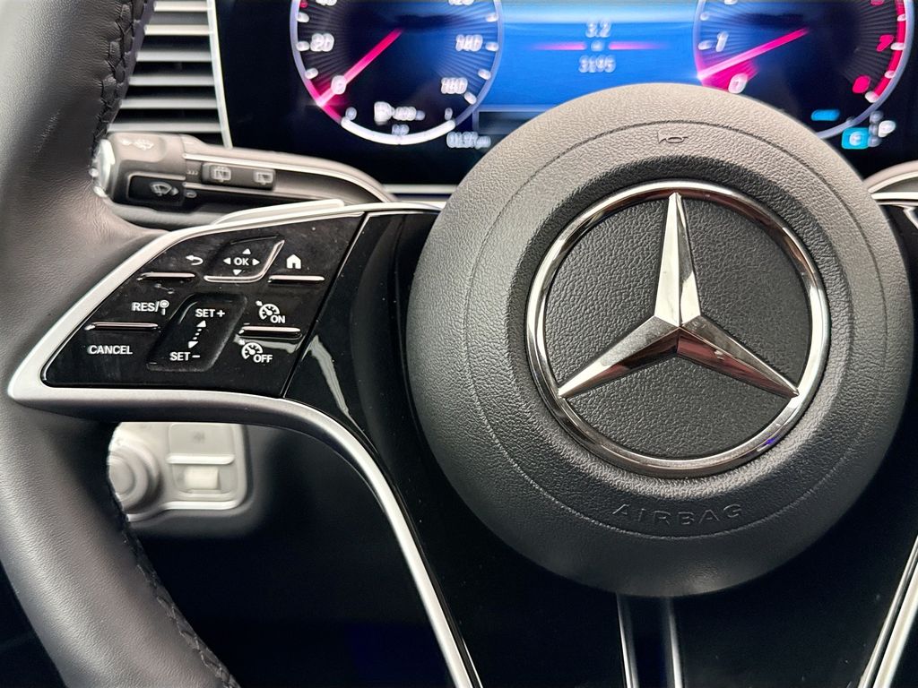 Thumbnail: 2025 Mercedes-Benz GLE - 11