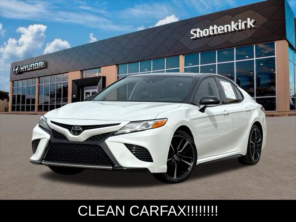 2020 Toyota Camry XSE FWD