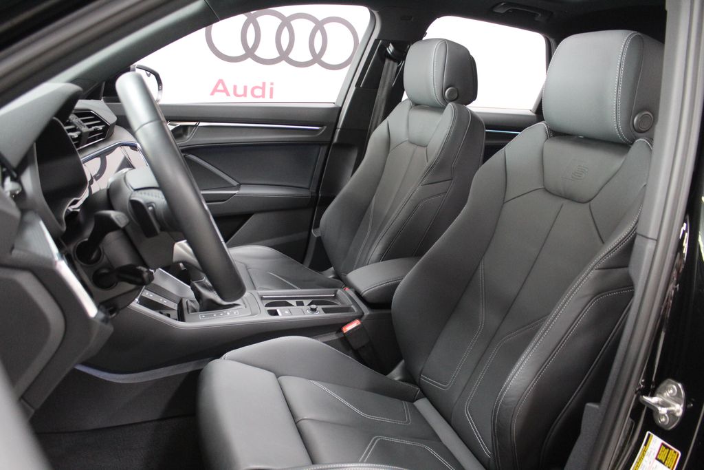 Thumbnail: 2023 Audi Q3 - 12