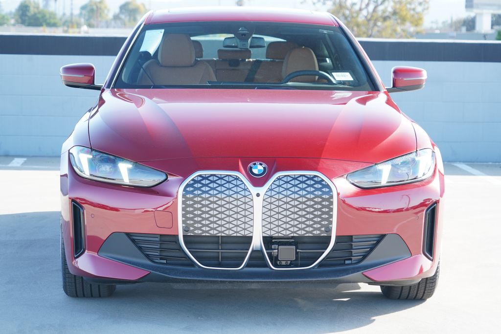 Thumbnail: 2026 BMW i4 - 2