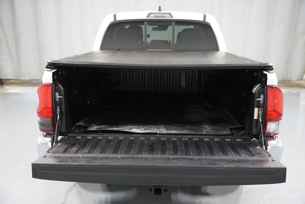 Thumbnail: 2022 Toyota Tacoma - 31