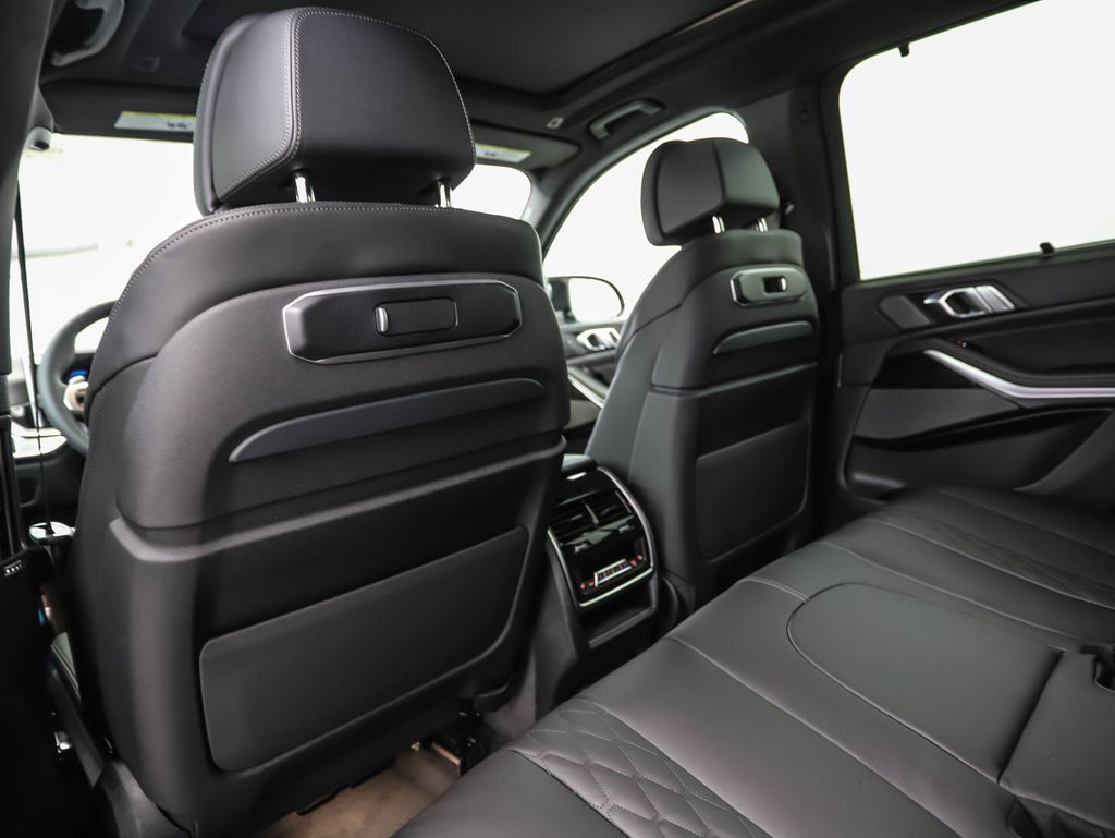 Thumbnail: 2026 BMW X5 - 20