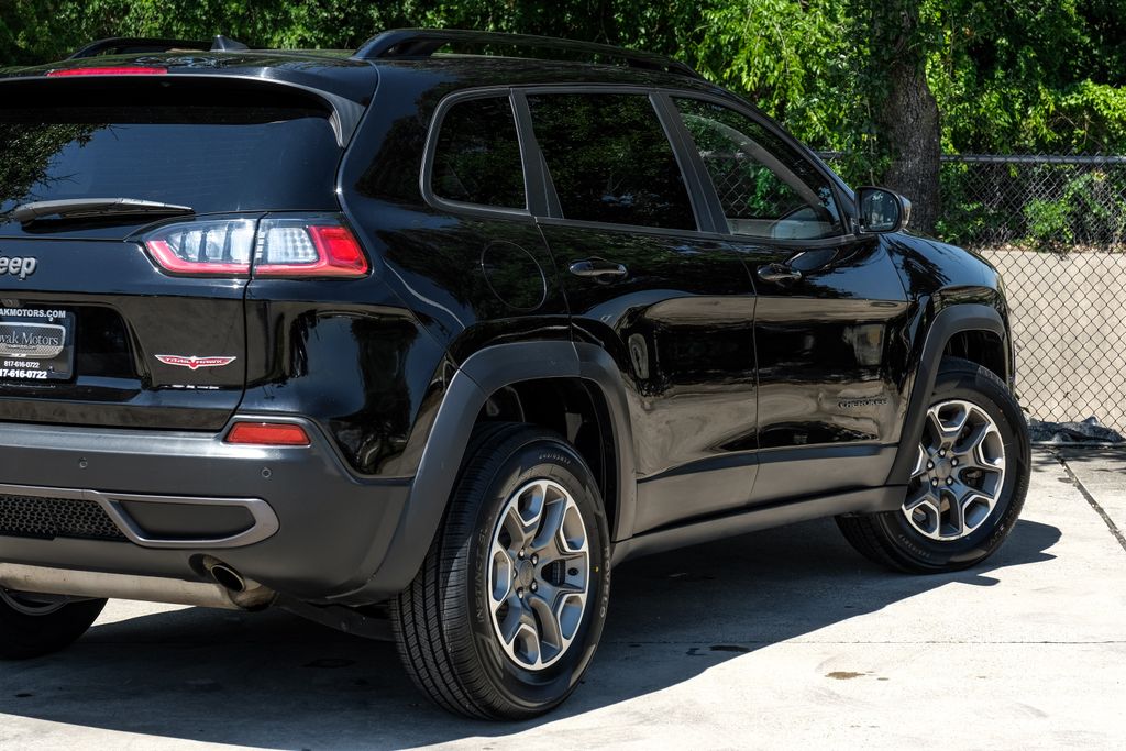 used 2022 Jeep Cherokee car, priced at $25,800