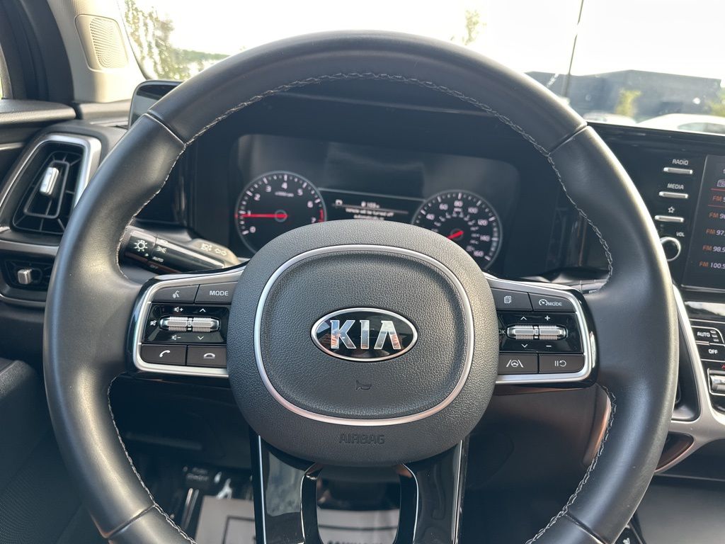 2021 Kia Sorento S 39