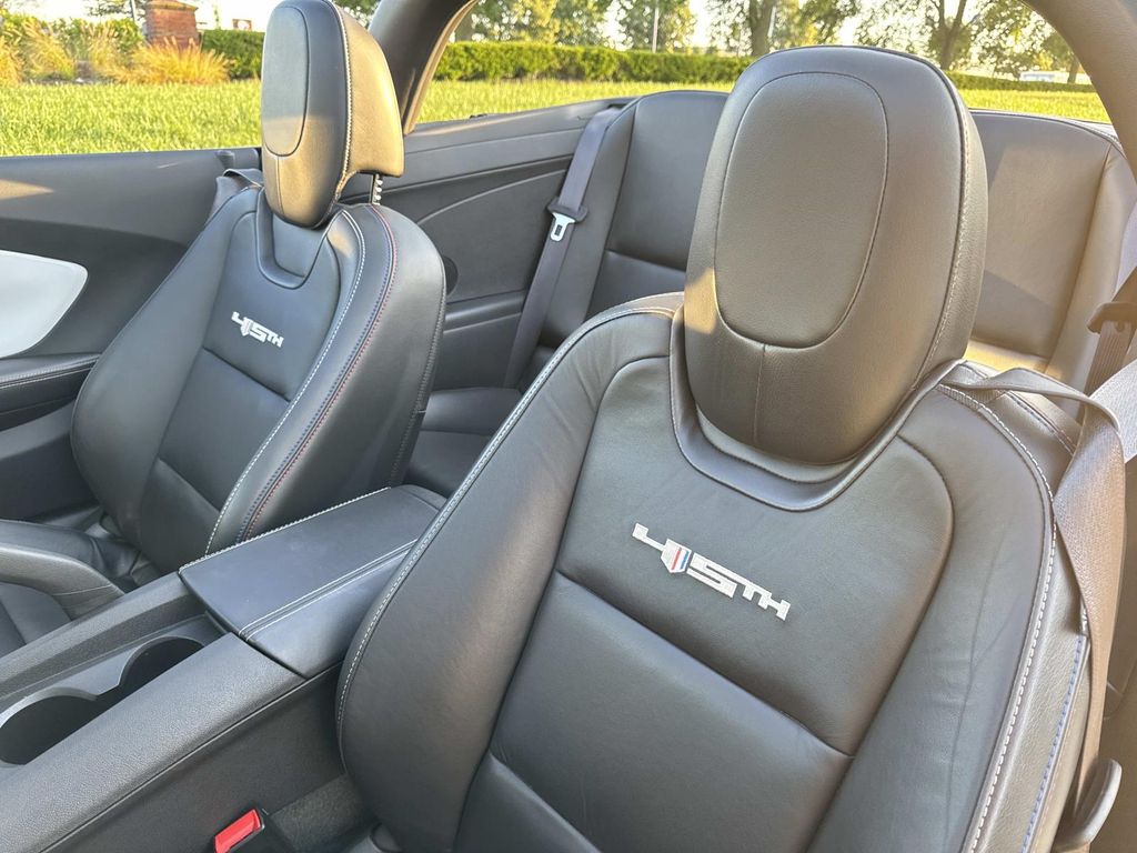 2012 Chevrolet Camaro 2SS photo 17